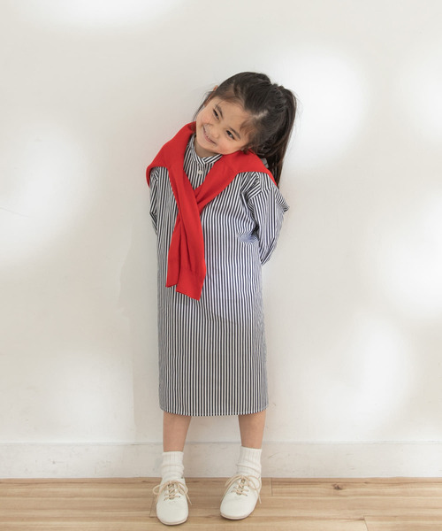 URBAN RESEARCH DOORS（アーバンリサーチドアーズ）の「『親子リンク』バンドカラーギャザーシャツワンピース(KIDS)（ワンピース・キッズ・ライトブルー/ストライプ・120/105/135）」の13枚目の写真