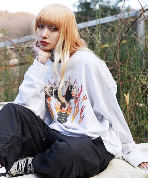 G.O.C（ジーオーシー）の「オーバーサイズマルチプリントグラフィックスウェットトレーナー（スウェット・メンズ・ブラック/ブルー/ボルドー/オートミール/ブラック系その他/ベージュ系その他/レッド系その他/スミクロ/ブラック系その他2/ブラック系その他3/ベージュ系その他2・MEDIUM/LARGE）」の7枚目の写真