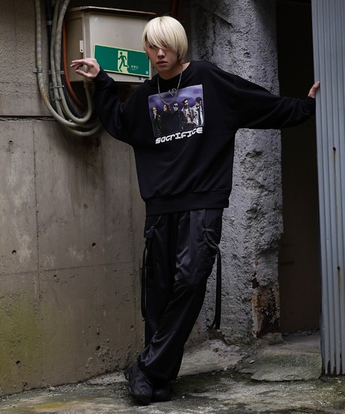 G.O.C（ジーオーシー）の「オーバーサイズマルチプリントグラフィックスウェットトレーナー（スウェット・メンズ・ブラック/ブルー/ボルドー/オートミール/ブラック系その他/ベージュ系その他/レッド系その他/スミクロ/ブラック系その他2/ブラック系その他3/ベージュ系その他2・MEDIUM/LARGE）」の15枚目の写真