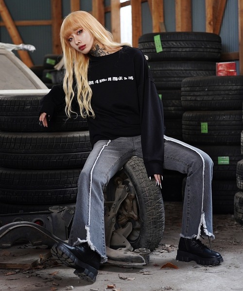 G.O.C（ジーオーシー）の「オーバーサイズマルチプリントグラフィックスウェットトレーナー（スウェット・メンズ・ブラック/ブルー/ボルドー/オートミール/ブラック系その他/ベージュ系その他/レッド系その他/スミクロ/ブラック系その他2/ブラック系その他3/ベージュ系その他2・MEDIUM/LARGE）」の19枚目の写真