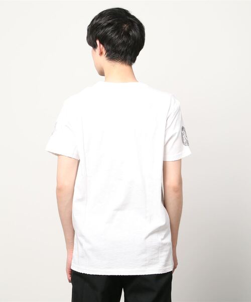 REPLAY(リプレイ)の「AGED 05YEAR ガーメントダイスラブジャージーTシャツ(Tシャツ/カットソー・メンズ・ホワイト/ブラック系その他・LARGE/MEDIUM/SMALL/X-LARGE/XX-LARGE)」の4枚目の写真
