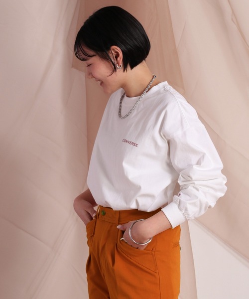 CONVERSE(コンバース)の「【CONVERSE ALLSTAR】バックプリントロンTee(Tシャツ/カットソー・レディース・ホワイト系/ホワイト系1/ブラック系/ブラック系1・M)」の6枚目の写真