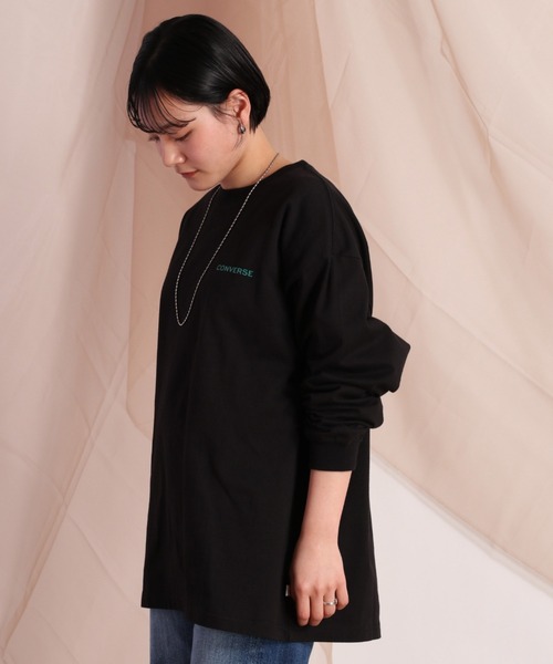 CONVERSE(コンバース)の「【CONVERSE ALLSTAR】バックプリントロンTee(Tシャツ/カットソー・レディース・ホワイト系/ホワイト系1/ブラック系/ブラック系1・M)」の17枚目の写真