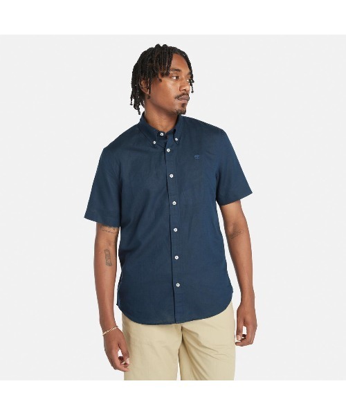 Timberland（ティンバーランド）の「半袖 ラベル コットン リネン シャツ メンズ（シャツ/ブラウス・メンズ・スカイブルー/ダークブルー・SMALL/MEDIUM/LARGE/X-LARGE/X-SMALL/XX-LARGE）」の2枚目の写真