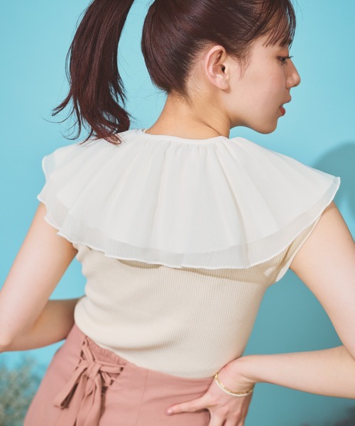 NOELA（ノエラ）の「プリーツカラーリブニット（ニット/セーター・レディース・ブラック/オフホワイト/ベージュ・フリー）」の6枚目の写真