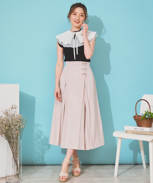 NOELA（ノエラ）の「プリーツカラーリブニット（ニット/セーター・レディース・ブラック/オフホワイト/ベージュ・フリー）」の17枚目の写真