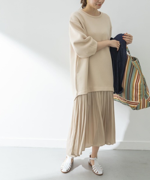 URBAN RESEARCH(アーバンリサーチ)の「割線ギャザー切替えポンチワンピース(ワンピース・レディース・ブラック/ベージュ系その他/ブルー系その他・FREE)」の8枚目の写真