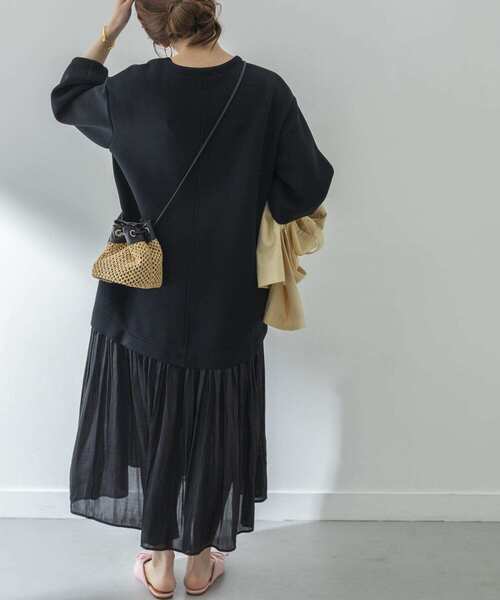 URBAN RESEARCH(アーバンリサーチ)の「割線ギャザー切替えポンチワンピース(ワンピース・レディース・ブラック/ベージュ系その他/ブルー系その他・FREE)」の16枚目の写真