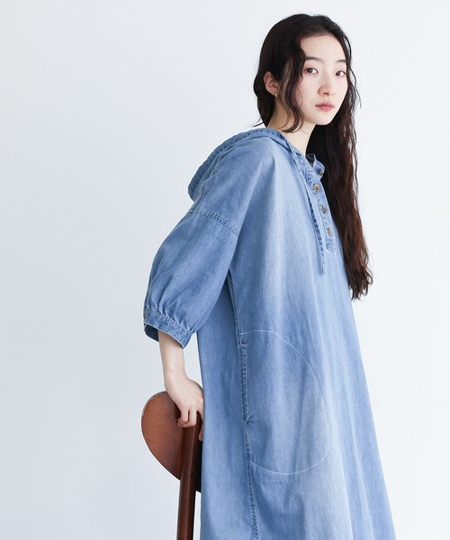 somari imagination（ソマリ イマジネーション）の「『デニムフード6分袖ワンピース』（ワンピース・レディース・サックスブルー/ブルー・FREE）」の21枚目の写真