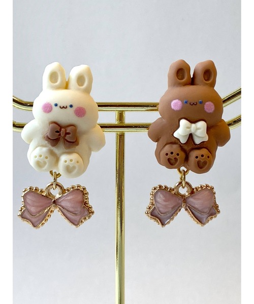 tone（トーン）の「【MUURABBTI】モフモフうさぎのリボンピアス(MA)（ピアス（両耳用）・レディース・ピンク・FREE）」の3枚目の写真