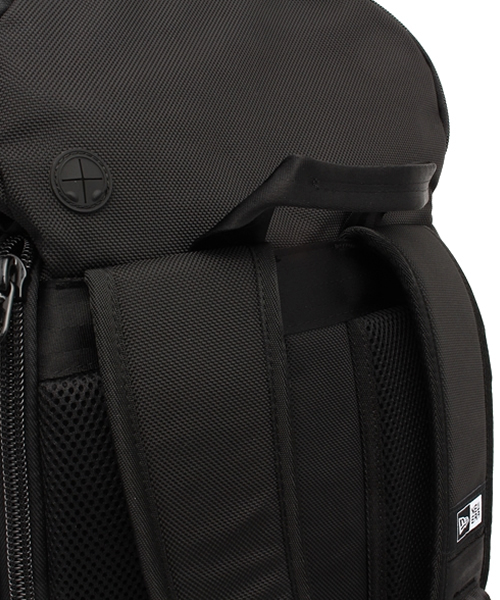 NEW ERA（ニューエラ）の「WEGO/NEW ERA Rucksack（バックパック/リュック・メンズ・ブラック・FREE）」の3枚目の写真