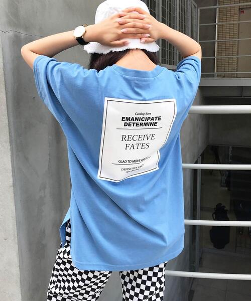 INGNI(イング)の「BACKカラーBOXロゴチュニックTシャツ(Tシャツ/カットソー・レディース・ホワイト系6/ホワイト×ブルー/ブラック×ホワイト/ホワイト×ピンク/ブルー系2/ブルー系7・M)」の5枚目の写真