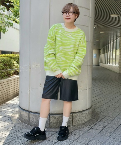 Candy Stripper(キャンディストリッパー)の「FAKE LEATHER HALF パンツ(その他パンツ・レディース・グリーン/ブラック・2)」の12枚目の写真