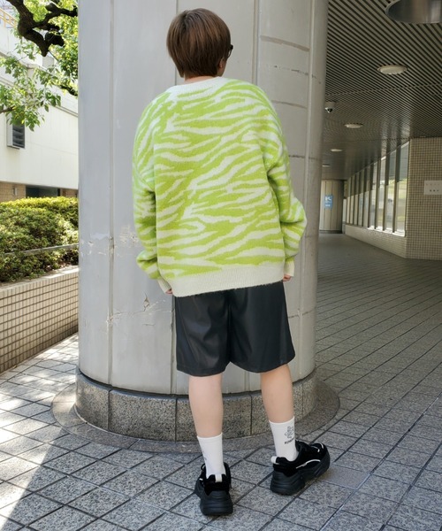 Candy Stripper(キャンディストリッパー)の「FAKE LEATHER HALF パンツ(その他パンツ・レディース・グリーン/ブラック・2)」の14枚目の写真