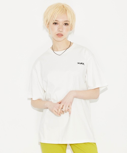 X-girl(エックスガール)の「PILLS S/S TEE/バックプリント Tシャツ(Tシャツ/カットソー・レディース・グリーン/ホワイト/ブラック・XL/S/M/L)」の4枚目の写真