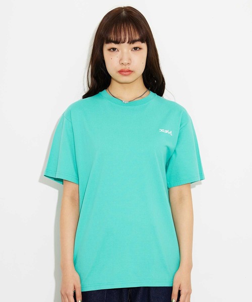 X-girl(エックスガール)の「PILLS S/S TEE/バックプリント Tシャツ(Tシャツ/カットソー・レディース・グリーン/ホワイト/ブラック・XL/S/M/L)」の7枚目の写真