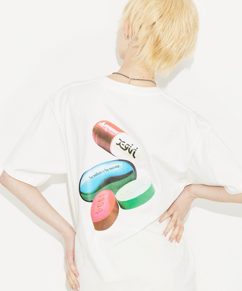 X-girl(エックスガール)の「PILLS S/S TEE/バックプリント Tシャツ(Tシャツ/カットソー・レディース・グリーン/ホワイト/ブラック・XL/S/M/L)」の22枚目の写真
