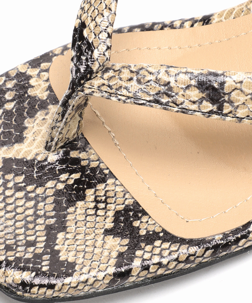 B.C STOCK(ベーセーストック)の「トングヒールサンダル(サンダル・レディース・ベージュ/ブラック/チャコールグレー・MEDIUM/LARGE/SMALL)」の8枚目の写真