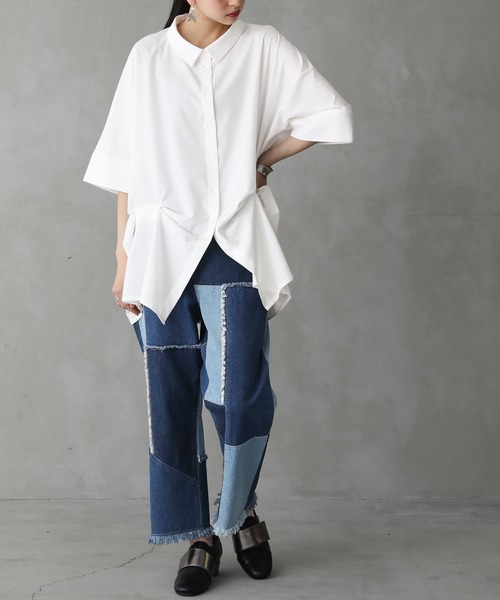 osharewalker（オシャレウォーカー）の「【廃盤】『変形裾タックデザインシャツ』（シャツ/ブラウス・レディース・オフホワイト/ブラック・FREE）」の22枚目の写真