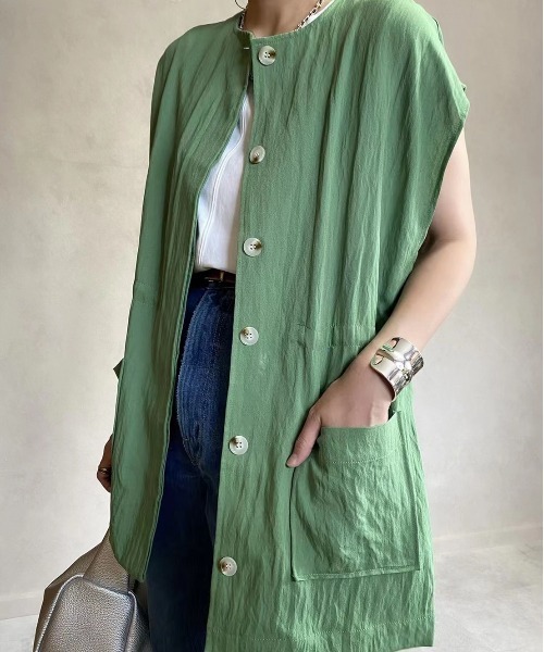 ECRIRE(エクリール)の「【miho.a.nicoコラボ】ウエストドロストリネンライクベスト(ベスト・レディース・ライトグレー/ブラック/インディゴブルー/グリーン・M/L)」の6枚目の写真