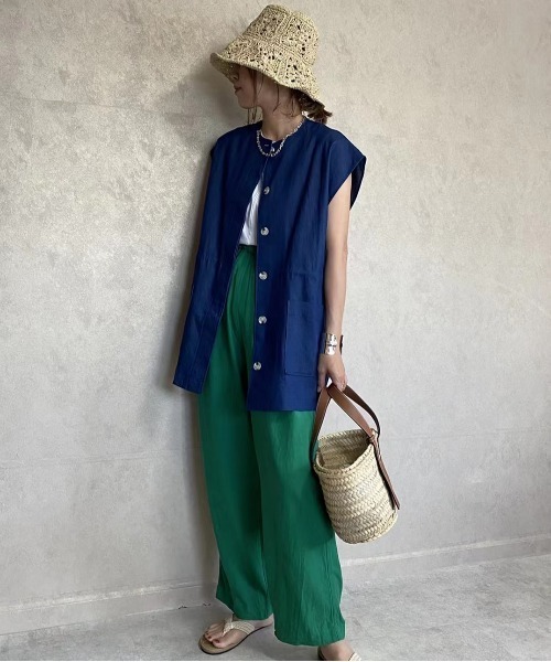 ECRIRE(エクリール)の「【miho.a.nicoコラボ】ウエストドロストリネンライクベスト(ベスト・レディース・ライトグレー/ブラック/インディゴブルー/グリーン・M/L)」の10枚目の写真