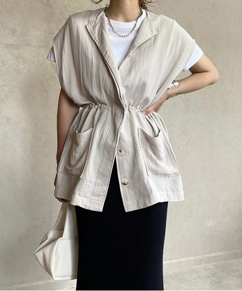 ECRIRE(エクリール)の「【miho.a.nicoコラボ】ウエストドロストリネンライクベスト(ベスト・レディース・ライトグレー/ブラック/インディゴブルー/グリーン・M/L)」の8枚目の写真