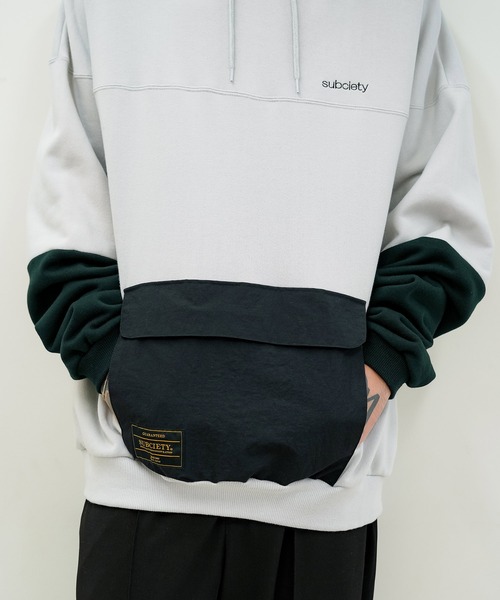 Subciety（サブサエティ）の「FOOTBALL PARKA（パーカー・メンズ・ブラック/グレー/オレンジ・SMALL/MEDIUM/LARGE/X-LARGE）」の10枚目の写真