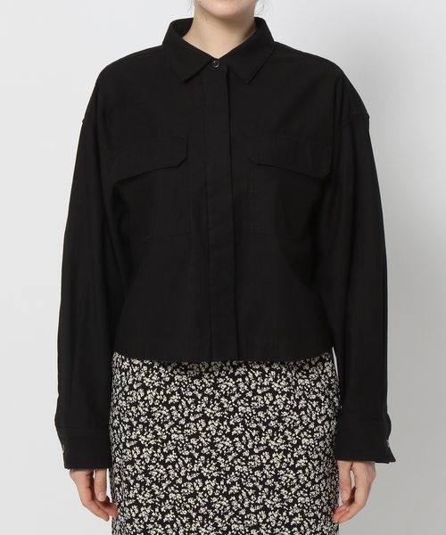 LOWRYS FARM（ローリーズファーム）の「ミリタリークロップドシャツ　123089（シャツ/ブラウス・レディース・カーキ/ブラック・FREE）」の9枚目の写真