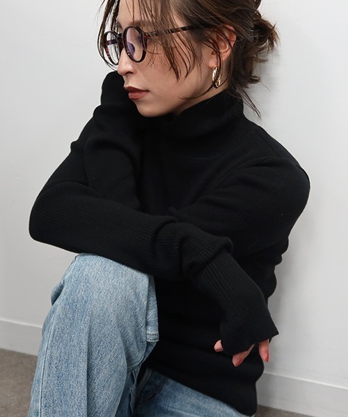 CREDONA(クレドナ)の「リブタートルネックニット(ニット/セーター・レディース・ブラック/グリーン/オフホワイト/ブルー/ブラウン・FREE)」の1枚目の写真