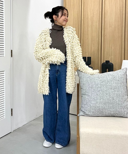 CREDONA(クレドナ)の「リブタートルネックニット(ニット/セーター・レディース・ブラック/グリーン/オフホワイト/ブルー/ブラウン・FREE)」の21枚目の写真
