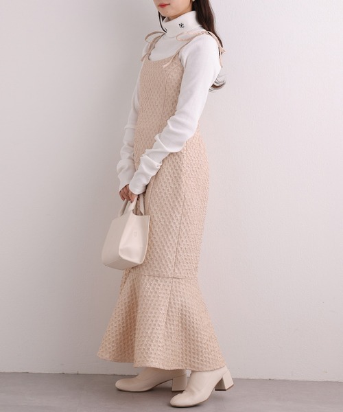 one after another NICE CLAUP（ワンアフターアナザーナイスクラップ）の「【新色追加】肩リボンマーメイドキャミワンピース（ワンピース・レディース・ピンク/ベージュ/アイボリー・FREE）」の18枚目の写真