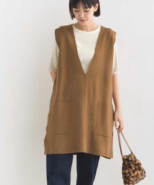 OMNES（オムネス）の「アクリルナイロンウールVネックロングニットベスト（ベスト・レディース・ブラック/グレー/ブラウン/ベージュ・FREE）」の5枚目の写真