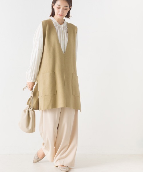 OMNES（オムネス）の「アクリルナイロンウールVネックロングニットベスト（ベスト・レディース・ブラック/グレー/ブラウン/ベージュ・FREE）」の14枚目の写真