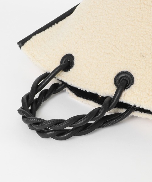 URBAN RESEARCH DOORS（アーバンリサーチドアーズ）の「パイピングボアバッグ（ハンドバッグ・レディース・ホワイト系その他/モカ・ONE）」の8枚目の写真