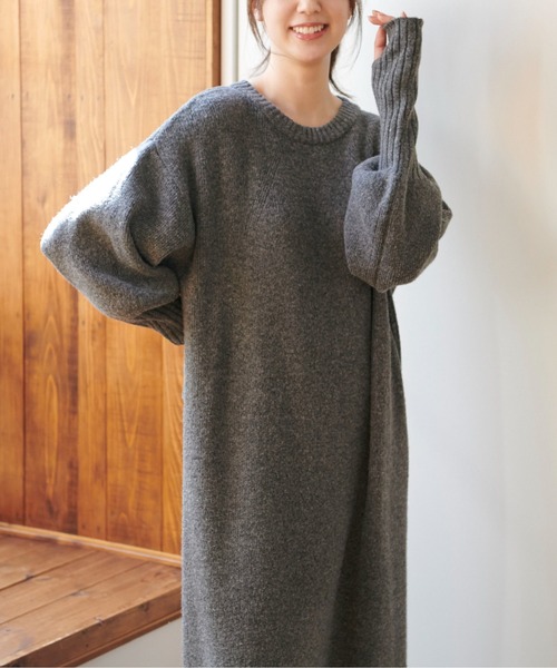 FREE'S MART（フリーズマート）の「◆指穴リブニットワンピース（ワンピース・レディース・ベージュ/グレー/カーキ・SMALL/MEDIUM）」の4枚目の写真