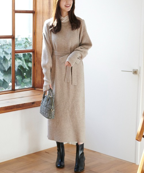 FREE'S MART（フリーズマート）の「◆指穴リブニットワンピース（ワンピース・レディース・ベージュ/グレー/カーキ・SMALL/MEDIUM）」の15枚目の写真