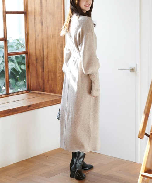 FREE'S MART（フリーズマート）の「◆指穴リブニットワンピース（ワンピース・レディース・ベージュ/グレー/カーキ・SMALL/MEDIUM）」の17枚目の写真