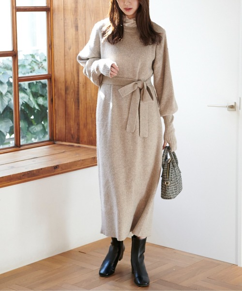 FREE'S MART（フリーズマート）の「◆指穴リブニットワンピース（ワンピース・レディース・ベージュ/グレー/カーキ・SMALL/MEDIUM）」の13枚目の写真