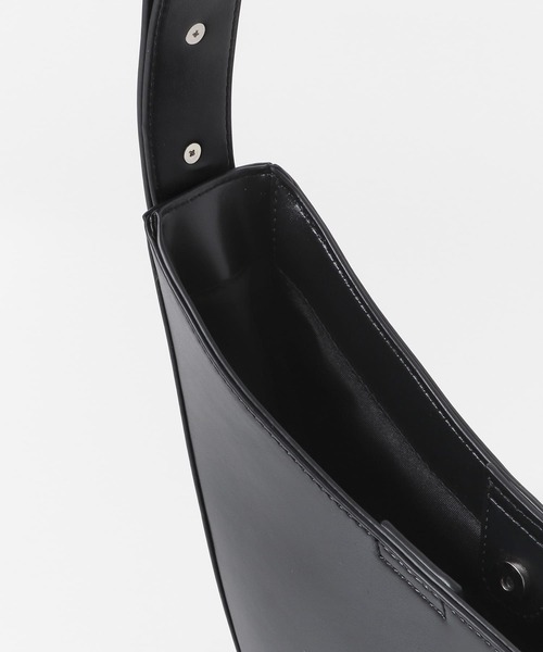 SENSE OF PLACE by URBAN RESEARCH（センスオブプレイスバイアーバンリサーチ）の「アシンメトリーショルダーバッグ（ショルダーバッグ・メンズ・ブラック/シルバー/グリーン・ONE）」の19枚目の写真