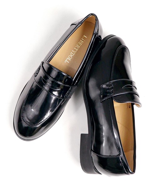 LibertyDoll（リバティードール）の「軽量 マニッシュ ローファー（ローファー・レディース・ダークブラウン系3/ブラック×ホワイト/ダークブラウン系1/ブラック系2/ブラック系1/ブラウン系2/レッド系1/シルバー系1/シルバー系3/ブラック系4/ブラック系7/ダークブラウン系2/ベージュ系1/ブラウン系4/ブラウン系3/イエロー系3/その他1/ベージュ系2/グレー系2/ブラック系3/ワイン系1/レッド系2/ブラウン系1/アイボリー系1/ダークブラウン系4/ワイン系2/ダークブラウン系5/ブラック系5/シルバー系2/ブラック系6/ネイビー系1/アイボリー系2/ネイビー系2/イエロー系1/ワイン系3/イエロー系2・LL/SS/S/L/M/3L）」の3枚目の写真