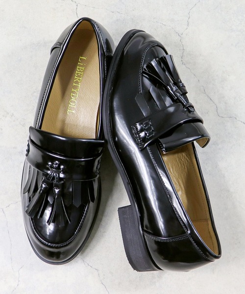 LibertyDoll（リバティードール）の「軽量 マニッシュ ローファー（ローファー・レディース・ダークブラウン系3/ブラック×ホワイト/ダークブラウン系1/ブラック系2/ブラック系1/ブラウン系2/レッド系1/シルバー系1/シルバー系3/ブラック系4/ブラック系7/ダークブラウン系2/ベージュ系1/ブラウン系4/ブラウン系3/イエロー系3/その他1/ベージュ系2/グレー系2/ブラック系3/ワイン系1/レッド系2/ブラウン系1/アイボリー系1/ダークブラウン系4/ワイン系2/ダークブラウン系5/ブラック系5/シルバー系2/ブラック系6/ネイビー系1/アイボリー系2/ネイビー系2/イエロー系1/ワイン系3/イエロー系2・LL/SS/S/L/M/3L）」の8枚目の写真