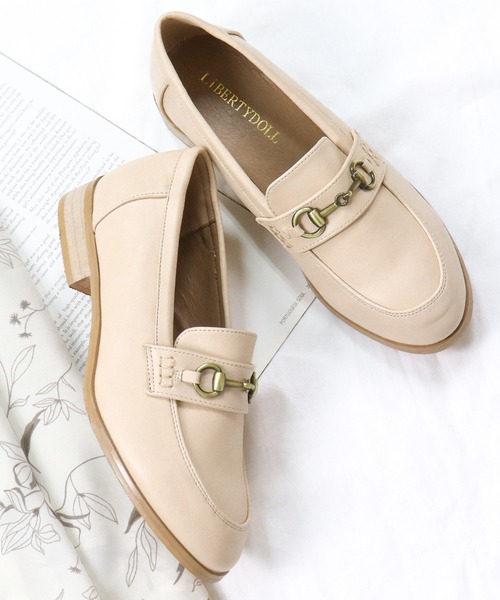 LibertyDoll（リバティードール）の「軽量 マニッシュ ローファー（ローファー・レディース・ダークブラウン系3/ブラック×ホワイト/ダークブラウン系1/ブラック系2/ブラック系1/ブラウン系2/レッド系1/シルバー系1/シルバー系3/ブラック系4/ブラック系7/ダークブラウン系2/ベージュ系1/ブラウン系4/ブラウン系3/イエロー系3/その他1/ベージュ系2/グレー系2/ブラック系3/ワイン系1/レッド系2/ブラウン系1/アイボリー系1/ダークブラウン系4/ワイン系2/ダークブラウン系5/ブラック系5/シルバー系2/ブラック系6/ネイビー系1/アイボリー系2/ネイビー系2/イエロー系1/ワイン系3/イエロー系2・LL/SS/S/L/M/3L）」の20枚目の写真