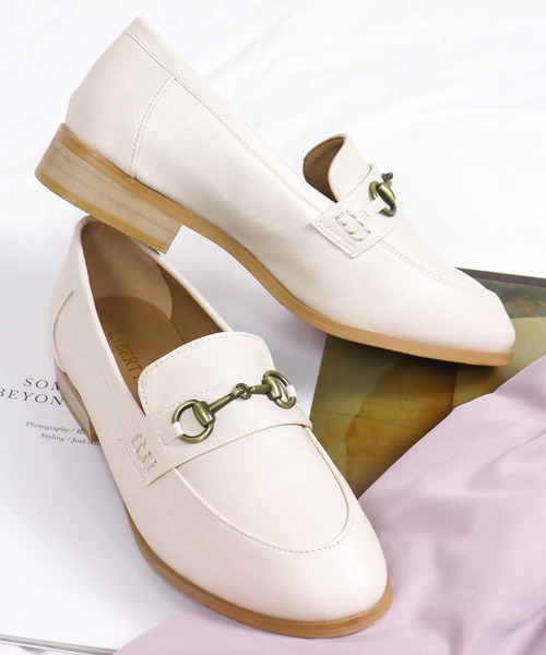 LibertyDoll（リバティードール）の「軽量 マニッシュ ローファー（ローファー・レディース・ダークブラウン系3/ブラック×ホワイト/ダークブラウン系1/ブラック系2/ブラック系1/ブラウン系2/レッド系1/シルバー系1/シルバー系3/ブラック系4/ブラック系7/ダークブラウン系2/ベージュ系1/ブラウン系4/ブラウン系3/イエロー系3/その他1/ベージュ系2/グレー系2/ブラック系3/ワイン系1/レッド系2/ブラウン系1/アイボリー系1/ダークブラウン系4/ワイン系2/ダークブラウン系5/ブラック系5/シルバー系2/ブラック系6/ネイビー系1/アイボリー系2/ネイビー系2/イエロー系1/ワイン系3/イエロー系2・LL/SS/S/L/M/3L）」の22枚目の写真