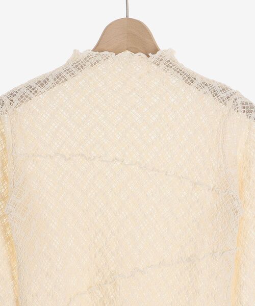 MAJESTIC LEGON(マジェスティックレゴン)の「ストレッチレースメロウトップス(Tシャツ/カットソー・レディース・オフホワイト/アイボリー・MEDIUM)」の13枚目の写真