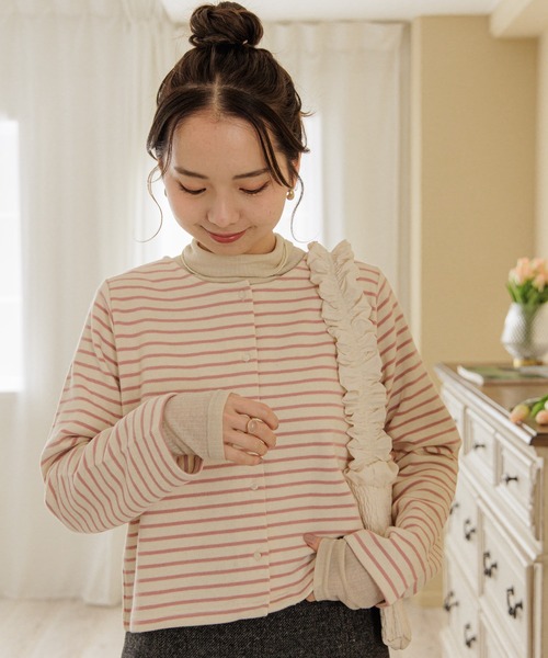 flower(フラワー)の「チアフルボーダートップ(カーディガン/ボレロ・レディース・ピンク/ホワイト・FREE)」の1枚目の写真