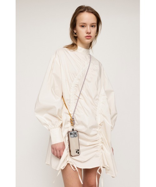 SLY（スライ）の「BI-COLOR PHONE SHOULDER STRAP スマートフォン バイカラー ショルダー スマホショルダー（スマホケース/カバー・レディース・ブラック/グリーン/キャメル・FREE）」の3枚目の写真