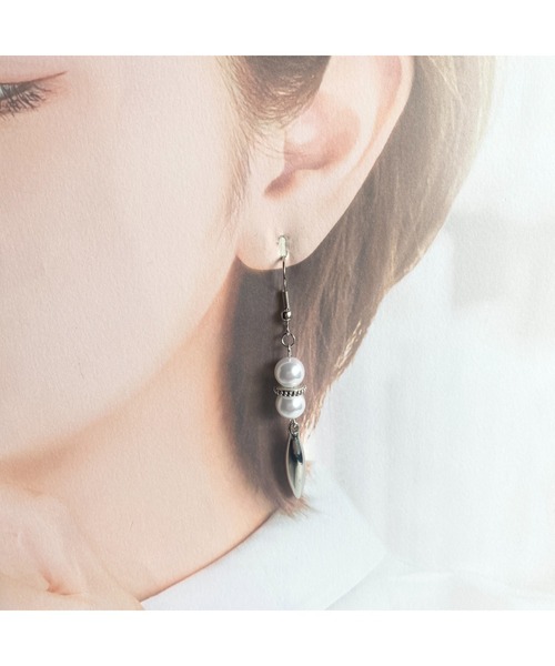 tone(トーン)の「【-lensa-】パールでクールなピアス(MA)(ピアス(両耳用)・レディース・シルバー・FREE)」の6枚目の写真
