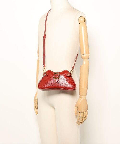 CHARLES & KEITH（チャールズ & キース）の「Eilith エーリス チェーンハンドルバックルバッグ（ショルダーバッグ・レディース・ホワイト/レンガ/ブラック・S）」の22枚目の写真