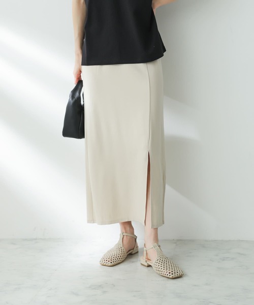SENSE OF PLACE by URBAN RESEARCH（センスオブプレイスバイアーバンリサーチ）の「スリットペンシルスカート（スカート・レディース・ブラック/ブラウン/ライトベージュ・MEDIUM/SMALL）」の4枚目の写真
