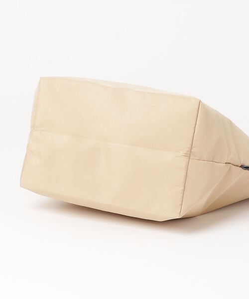 COMMON WARE(コモンウェアー)の「EC : LAURIER ローリエ 保冷インナーバッグ(お弁当箱・レディース・ベージュ/ライトグリーン/ダークグレー・FREE)」の6枚目の写真
